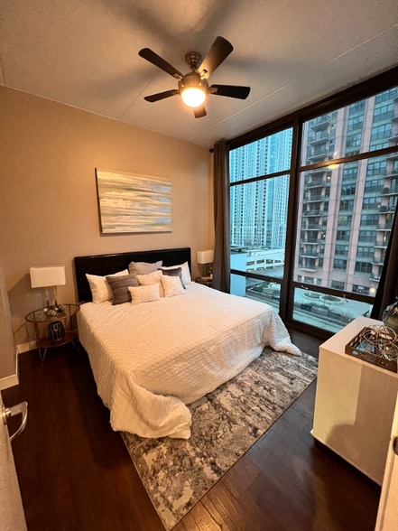 Building Photo - 650 W Wayman St