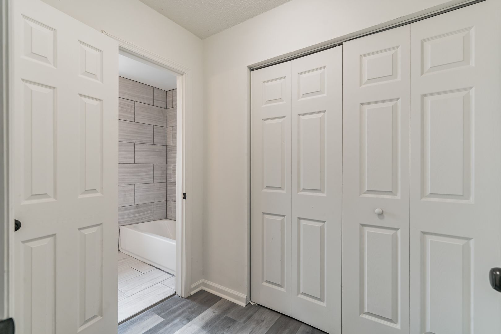 Building Photo - 724 Sylvan