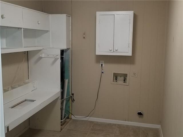 Building Photo - 3575 Paramount St