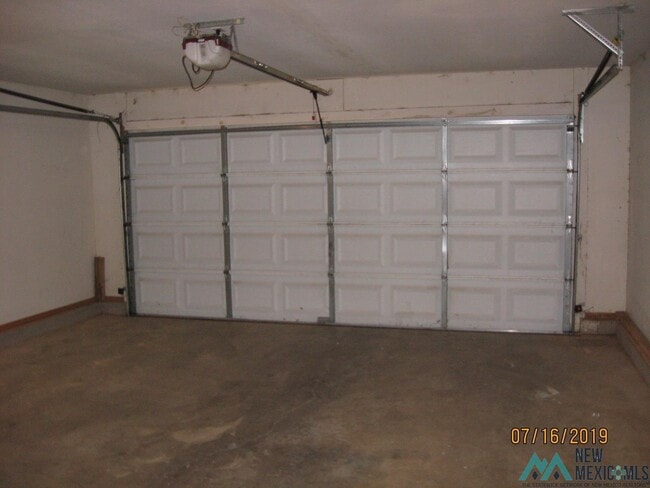 Building Photo - 808 Laurelwood Dr
