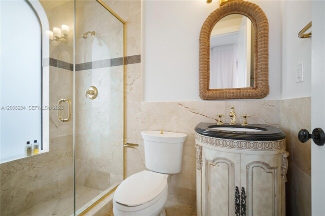 Building Photo - 3300 NE 171 St