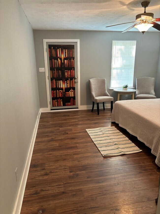 Building Photo - 3501 Maury St