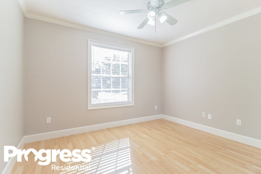 Building Photo - 2223 Barkwood Ct