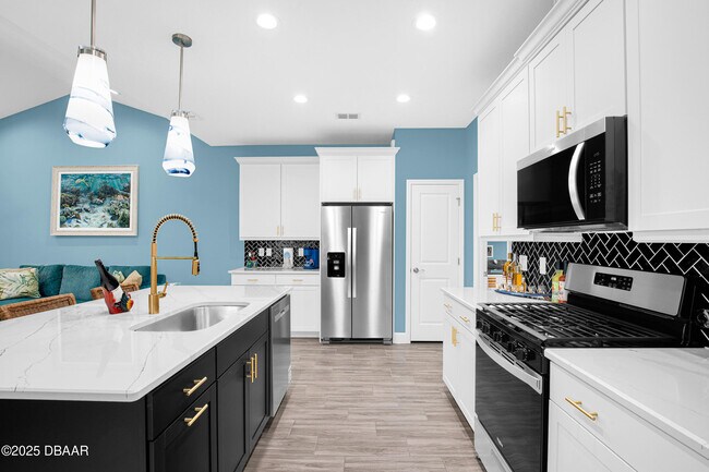 Building Photo - 275 Last Mango Dr