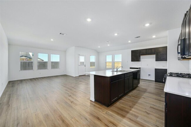 Building Photo - 1015 Ascari Ct