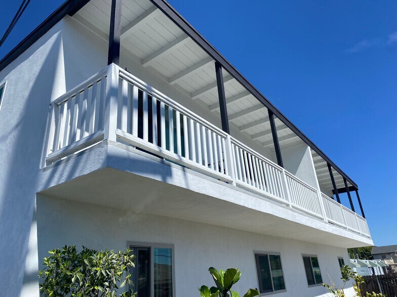 Building Photo - 920 Marine St