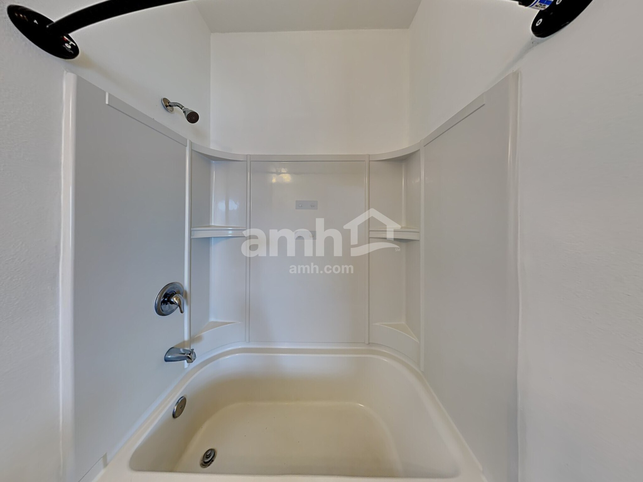 Building Photo - 4878 St James Ln