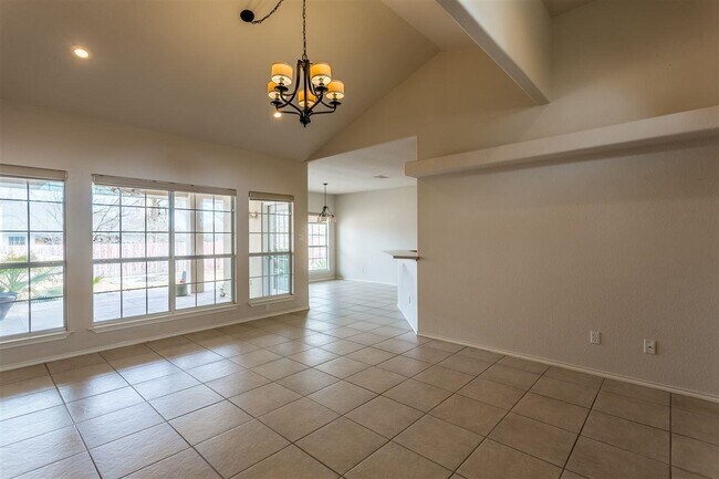 Building Photo - 309 Boulder Ridge Dr