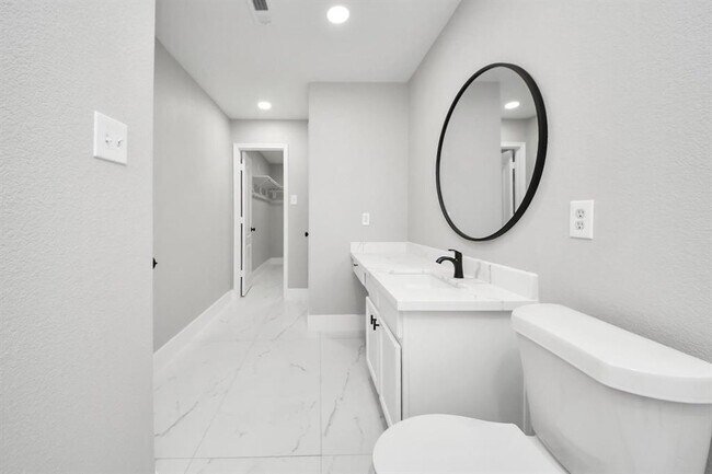 Building Photo - 354 Remington Harbor Ct