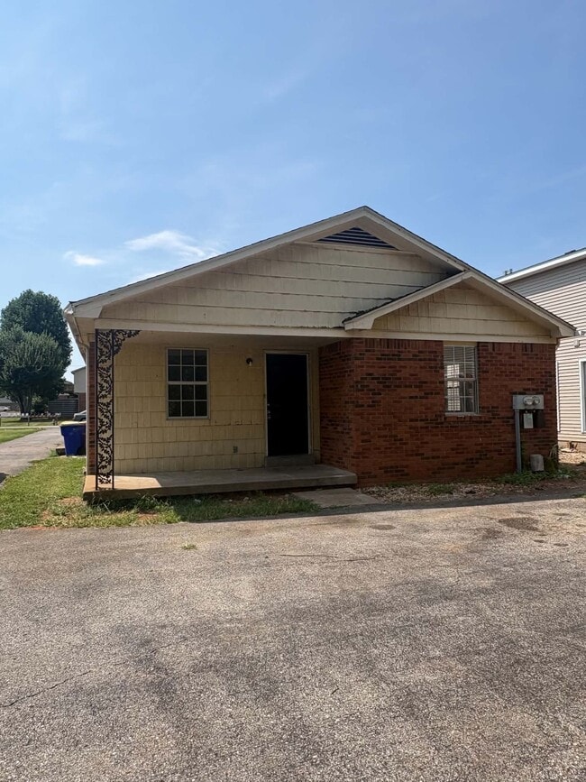 Building Photo - 1714 Patrick Way