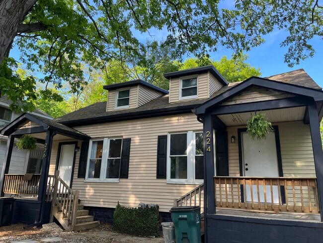 Primary Photo - 224 Stratford Road