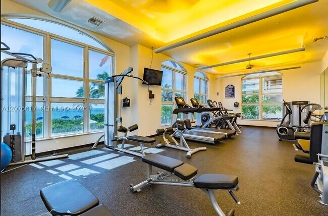 Building Photo - 2080 S Ocean Dr