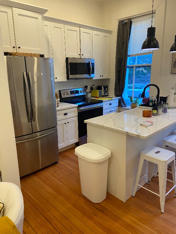 Building Photo - 79 Lloyd Ave