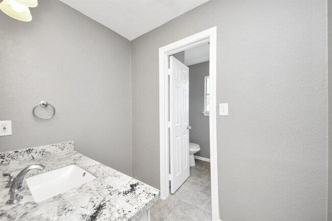 Building Photo - 5723 Whitemills Dr