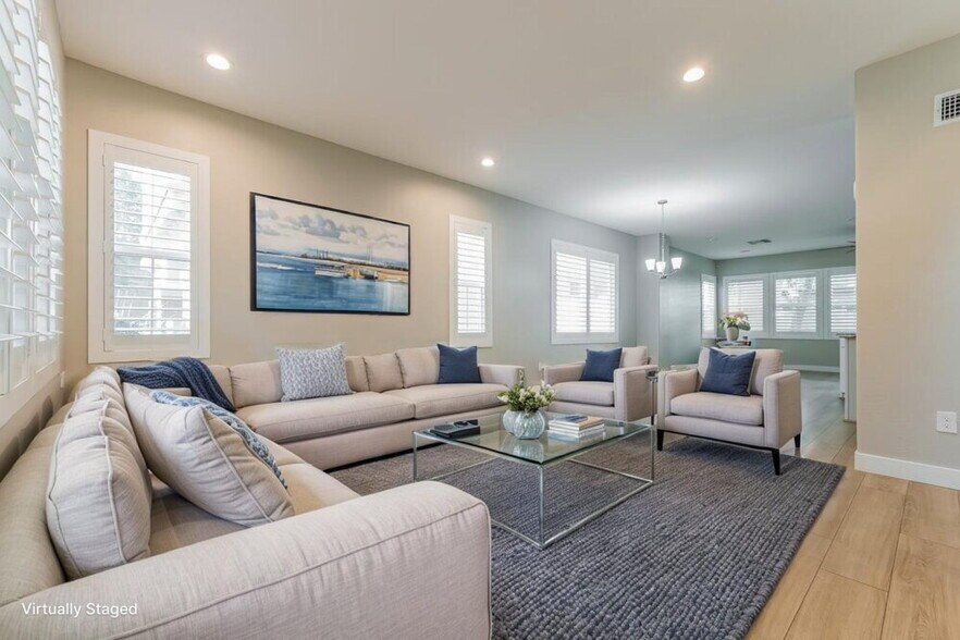 Building Photo - 1390 S Longspur Ln