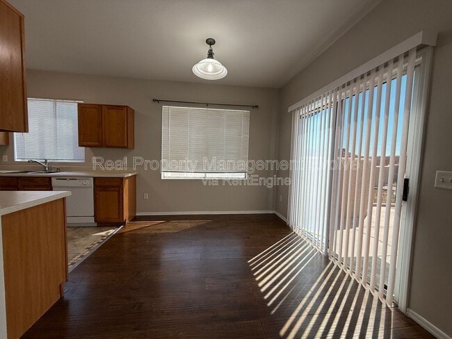 Building Photo - 7238 S 42nd Ln