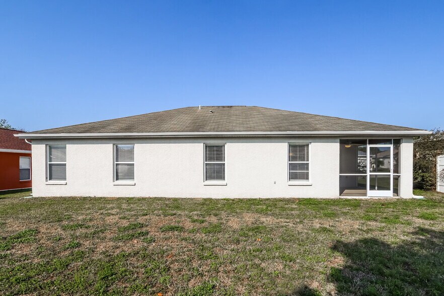 Building Photo - 1620 Totem Pole Way