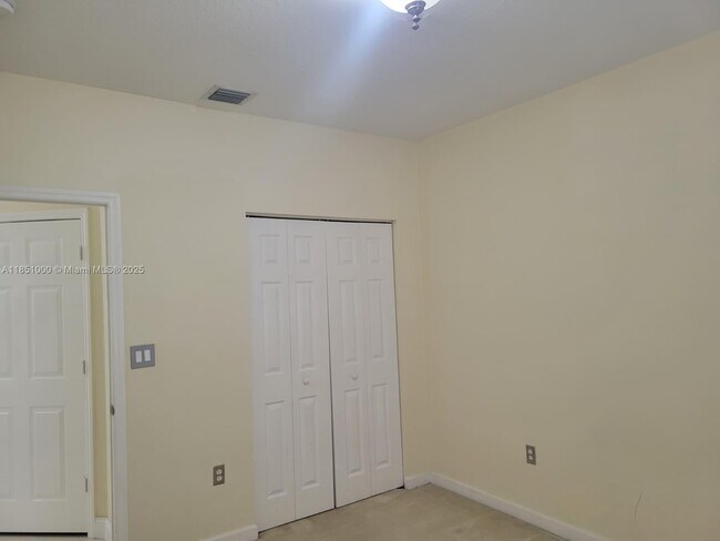 Building Photo - 6671 NW 107th Ct