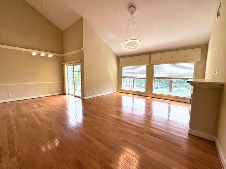 Building Photo - 2416 Boulder Springs Dr