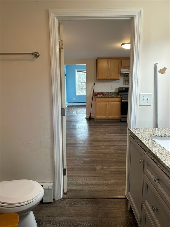 Building Photo - 80 S Main St