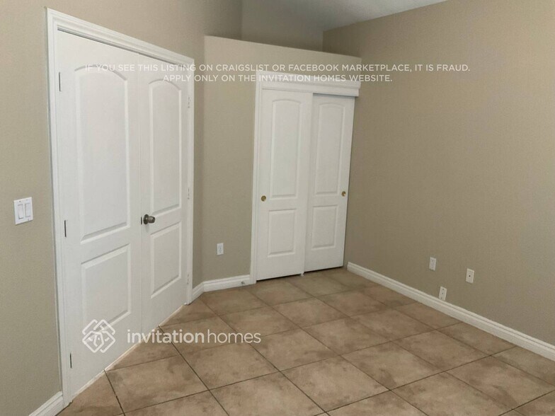 Building Photo - 8113 Sunset Cove Dr