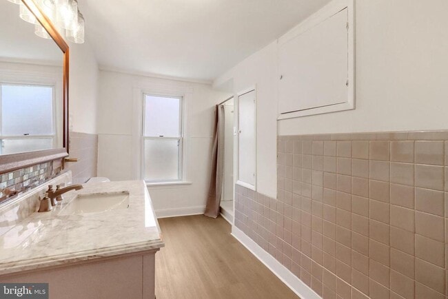 Building Photo - 24369 W Main St