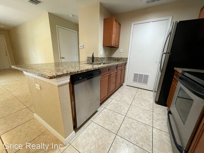 Building Photo - 1 br, 1 bath House - 14880 Pleasant Bay Ln...