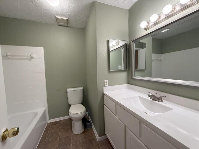Building Photo - 10322 Autumn Meadow Ln