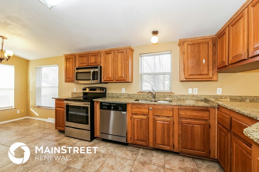 Building Photo - 1709 Lexington Rd