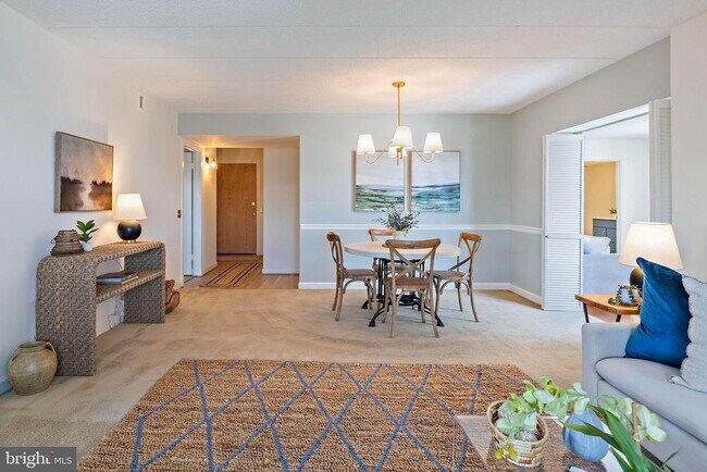 Building Photo - 100 Severn Ave