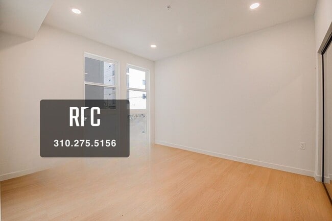 Building Photo - Welcome to the Gramercy