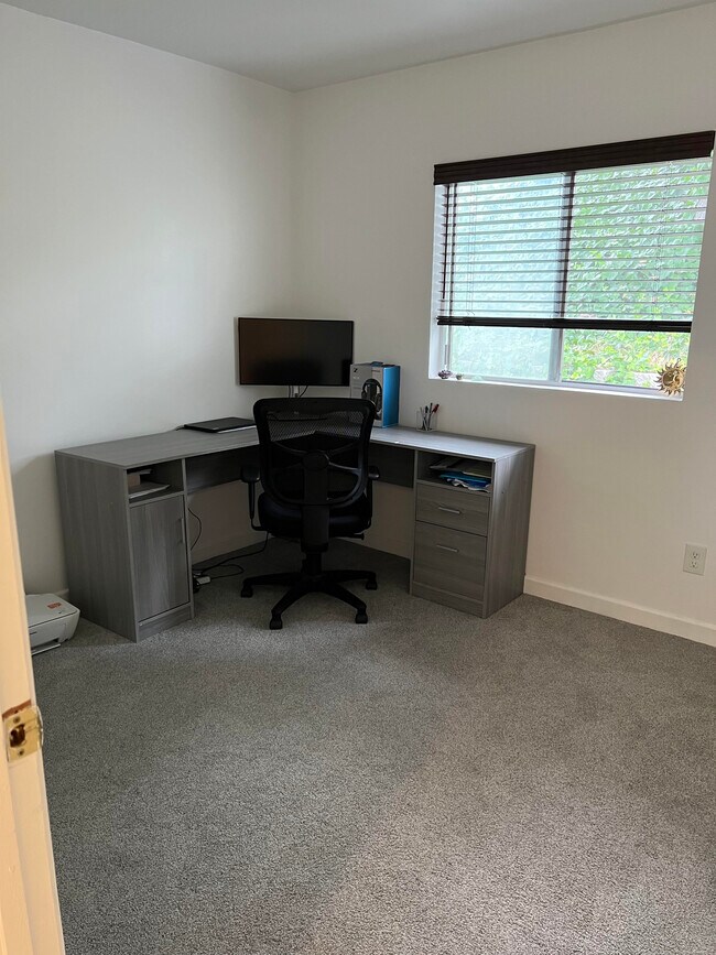 Building Photo - 11449 Almazon St