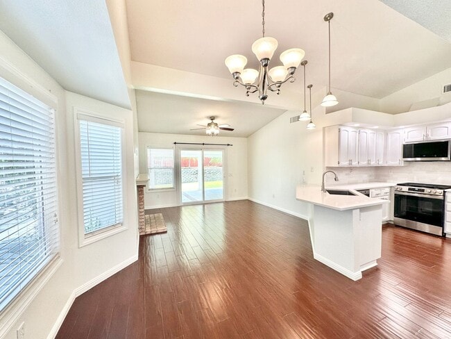 Building Photo - Wonderful Single-Story Home on Spacious Corner Lot with Privately Fenced Yard Space & Attached-Tw...