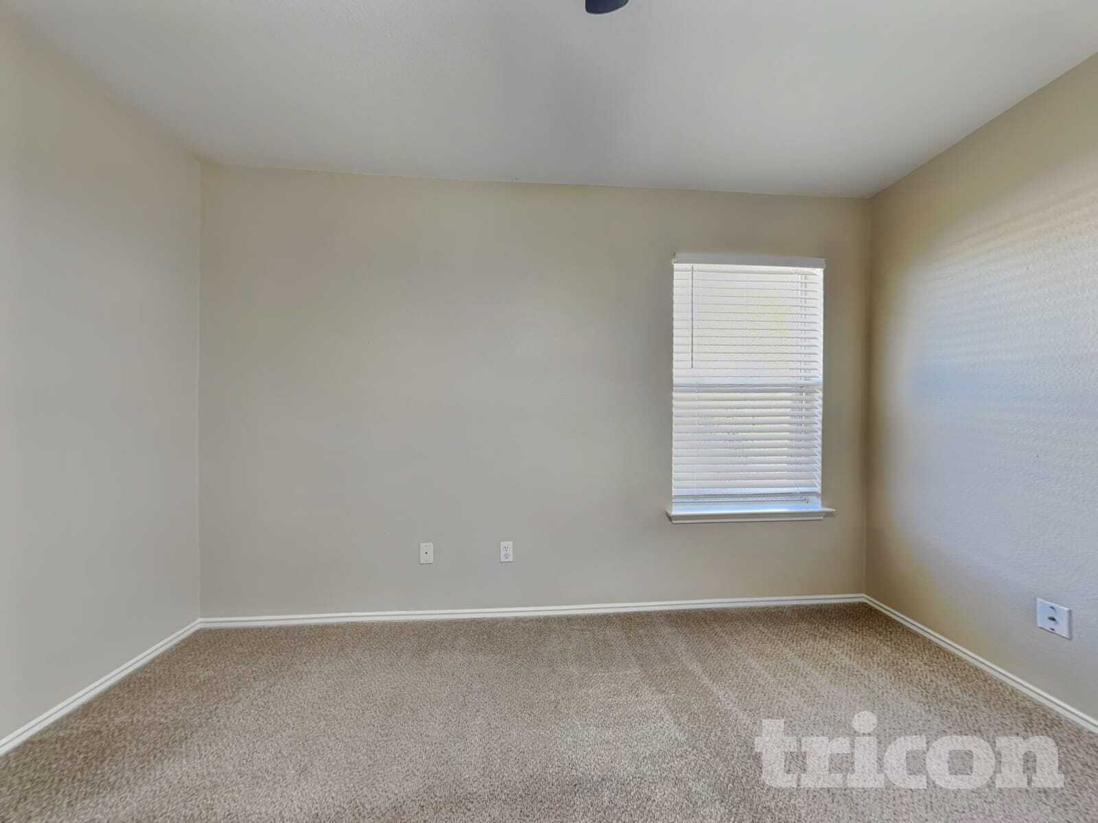 Building Photo - 228 Fall Creek Dr