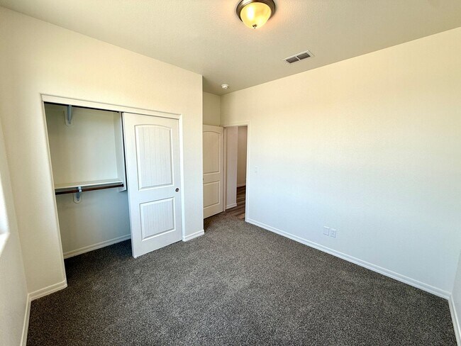 Building Photo - Beautiful New Construction 3 Bedroom Home ...
