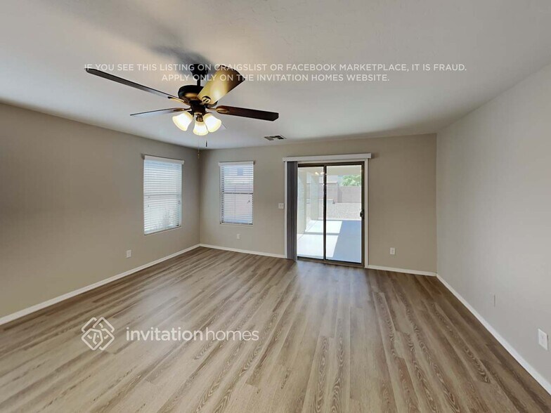 Building Photo - 2170 W Agrarian Hills Dr