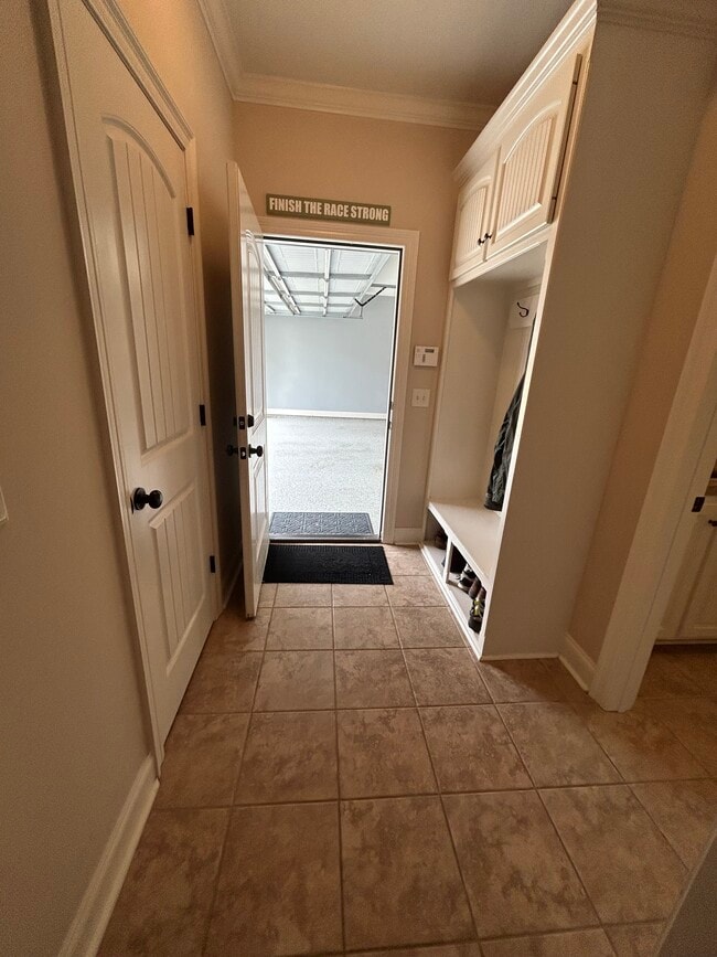 Building Photo - 181 Fieldstone Ln