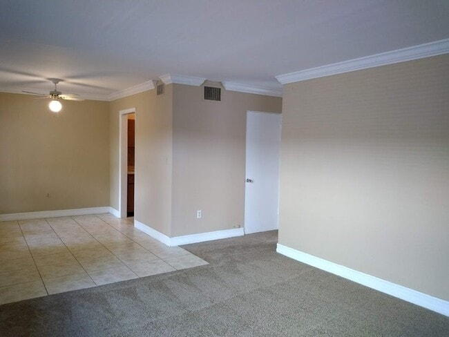 Building Photo - 1830 Maravilla Ave