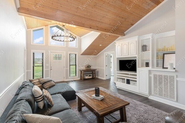 Building Photo - 7929 Daugherty-Capley Rd