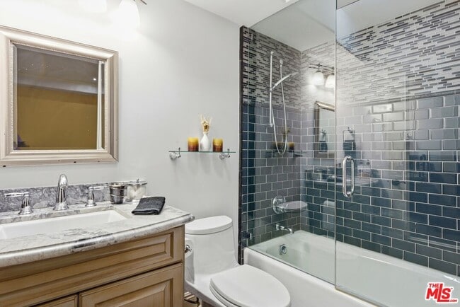 Building Photo - 2023 Parnell Ave