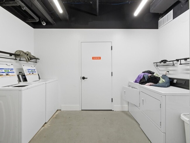 Building Photo - 327 Communipaw Ave