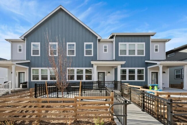 Building Photo - 748 Silver Maple Ln