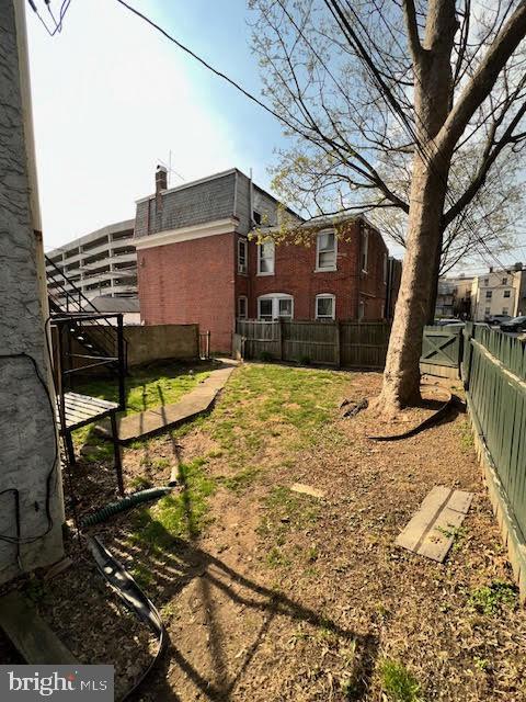 Building Photo - 129 W Miner St