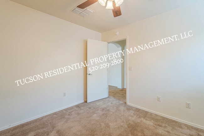 Building Photo - 6313 E Garden Stone Dr