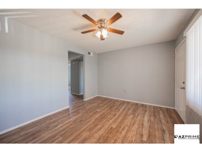 Building Photo - ASK ABOUT FOUR WEEKS FREE RENT OR DISCOUNT...