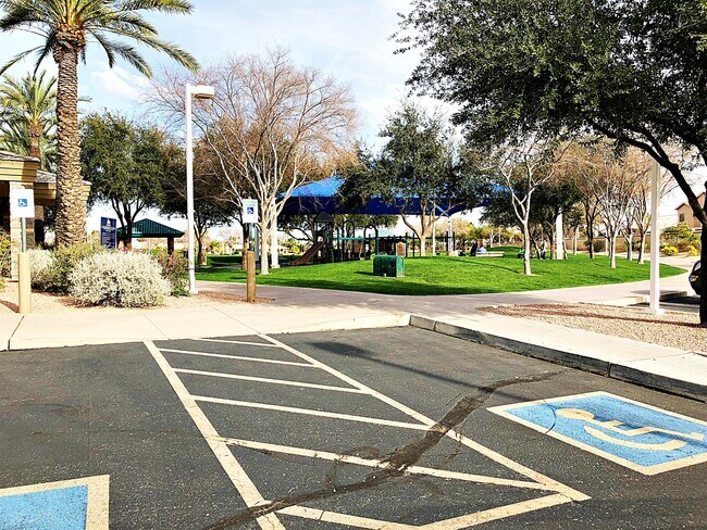 Building Photo - 1485 W Sea Fog Dr