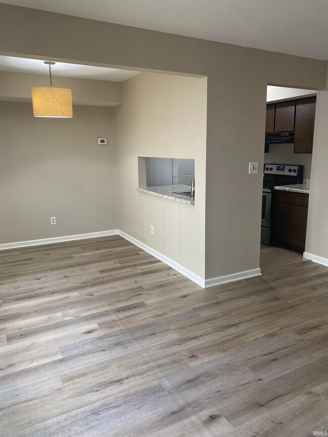 Building Photo - 5024 Woodmark Dr