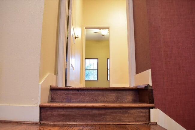 Building Photo - 5515 Petty St