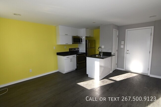 Building Photo - 1924 Geary St