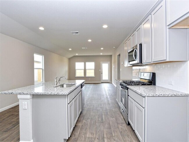 Building Photo - 708 Roaring Fork Ln